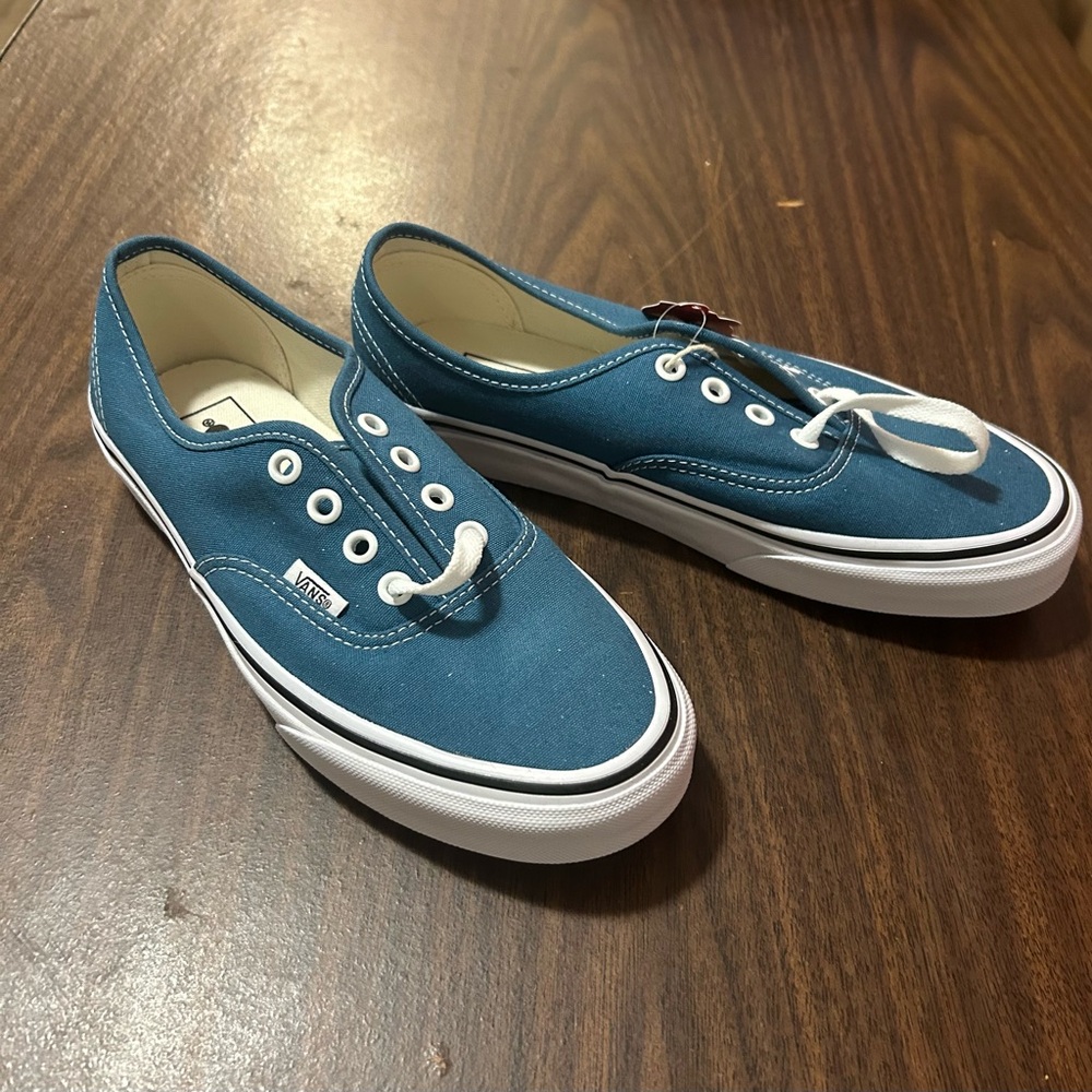 Vans - Picture 5 of 5